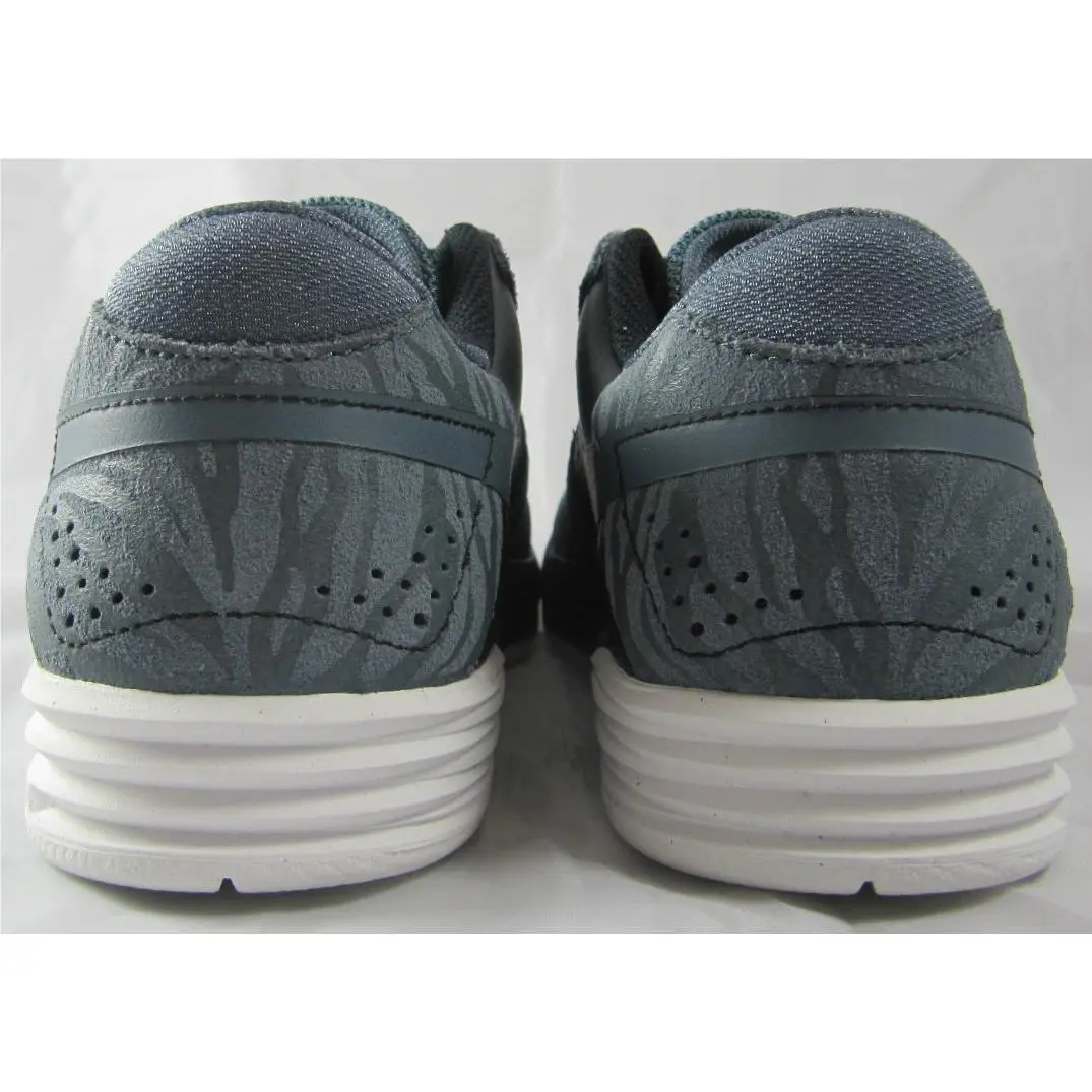 Nike shoes - Black 8