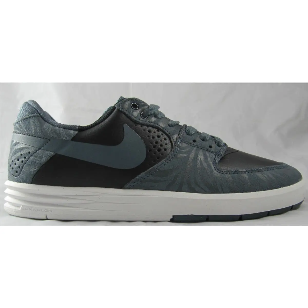 Nike shoes - Black 4