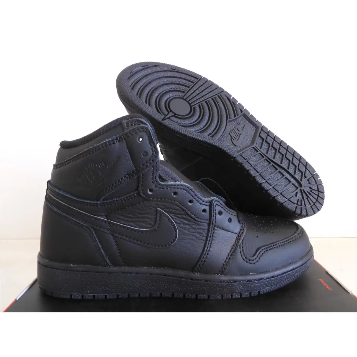 Nike shoes - Air Jordan 1 - Air - Black 15
