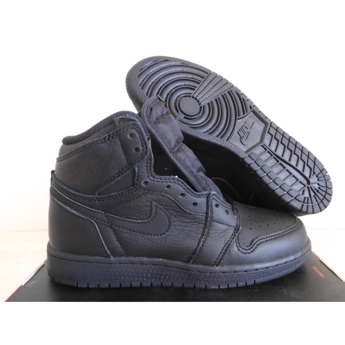Nike shoes - Air Jordan 1 - Air - Black 7