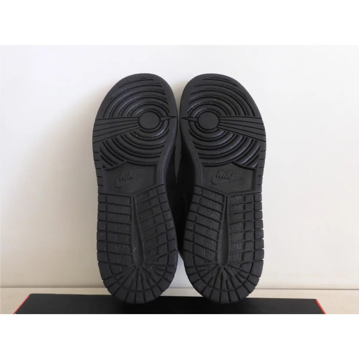 Nike shoes - Air Jordan 1 - Air - Black 5