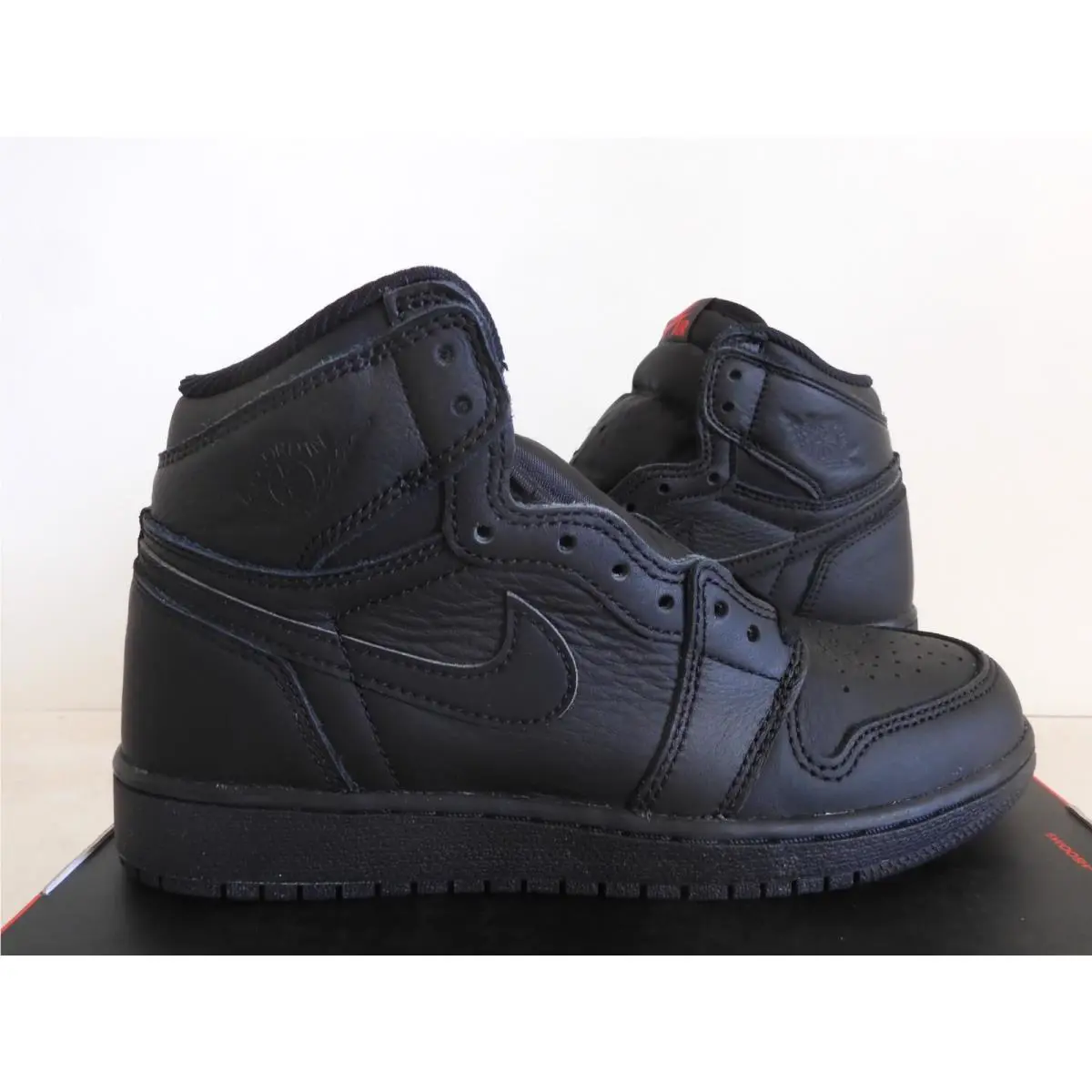 Nike shoes - Air Jordan 1 - Air - Black 16