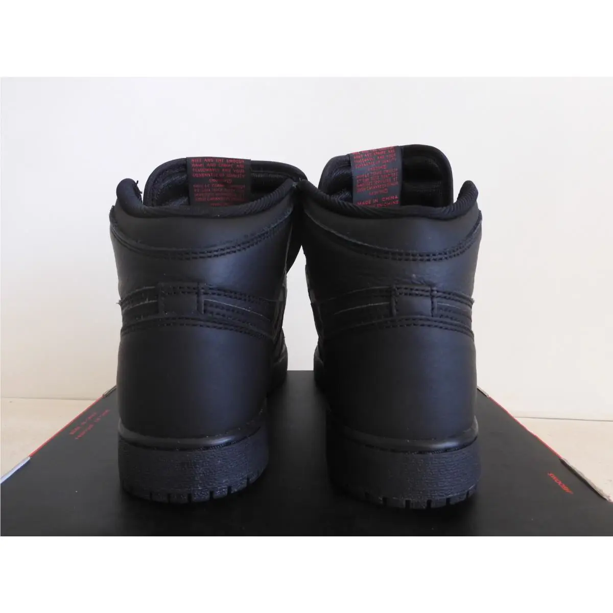 Nike shoes - Air Jordan 1 - Air - Black 19