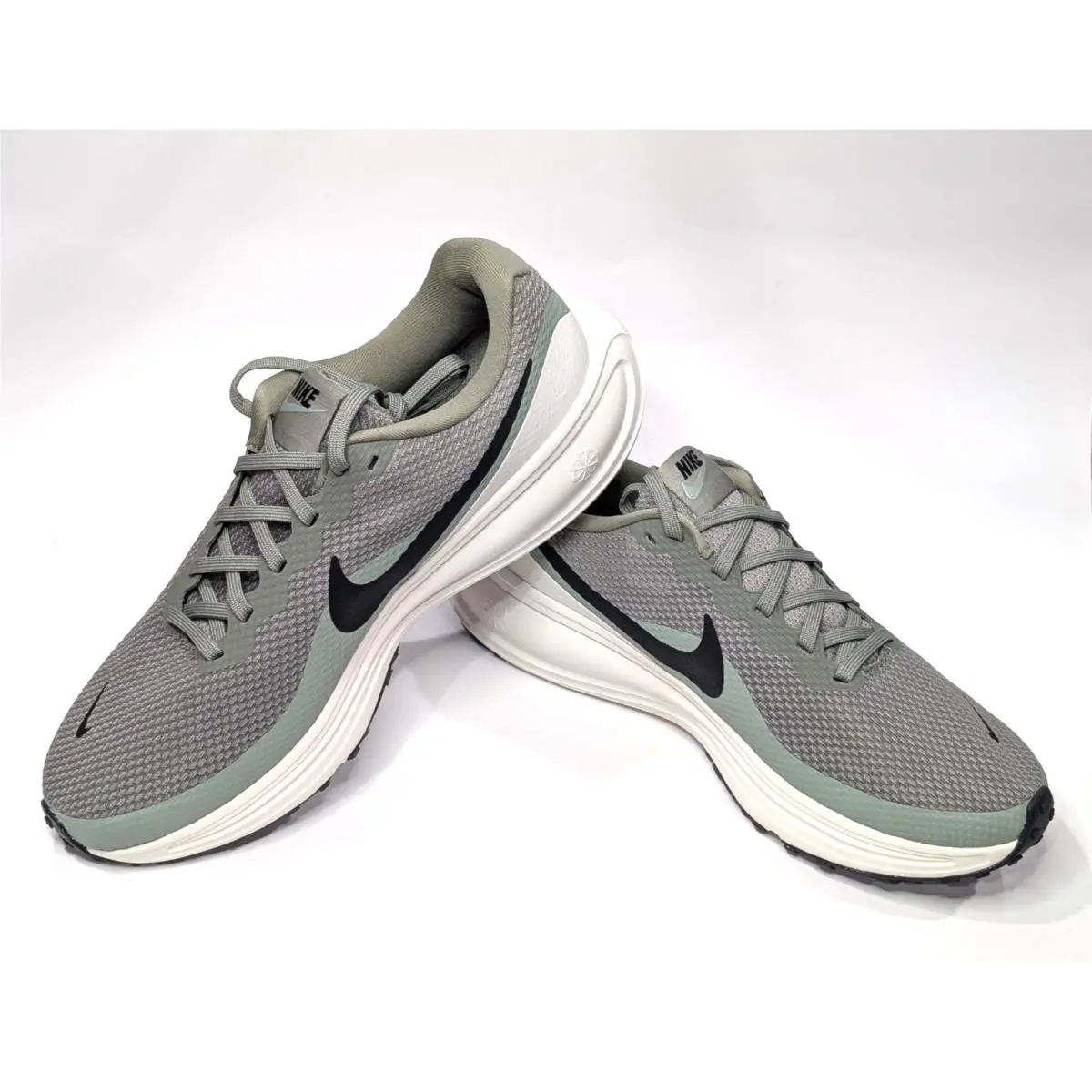 Nike Revolution 8 Light Army/black Men`s Running Shoes - Size 9 HJ9198-300