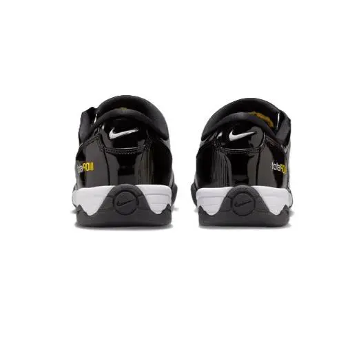 Nike shoes - Black/White/Metallic Silver 3