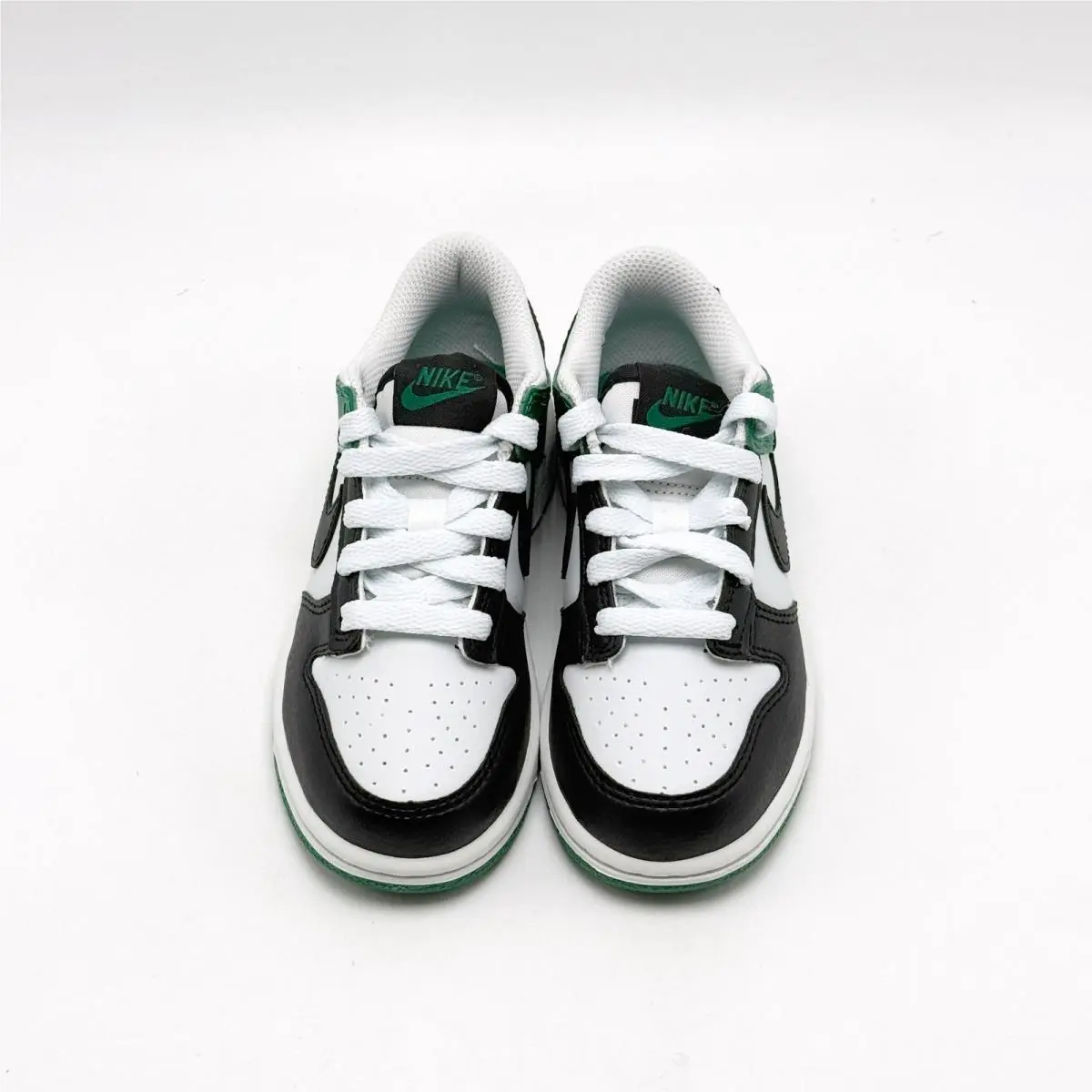 Nike shoes - White 1