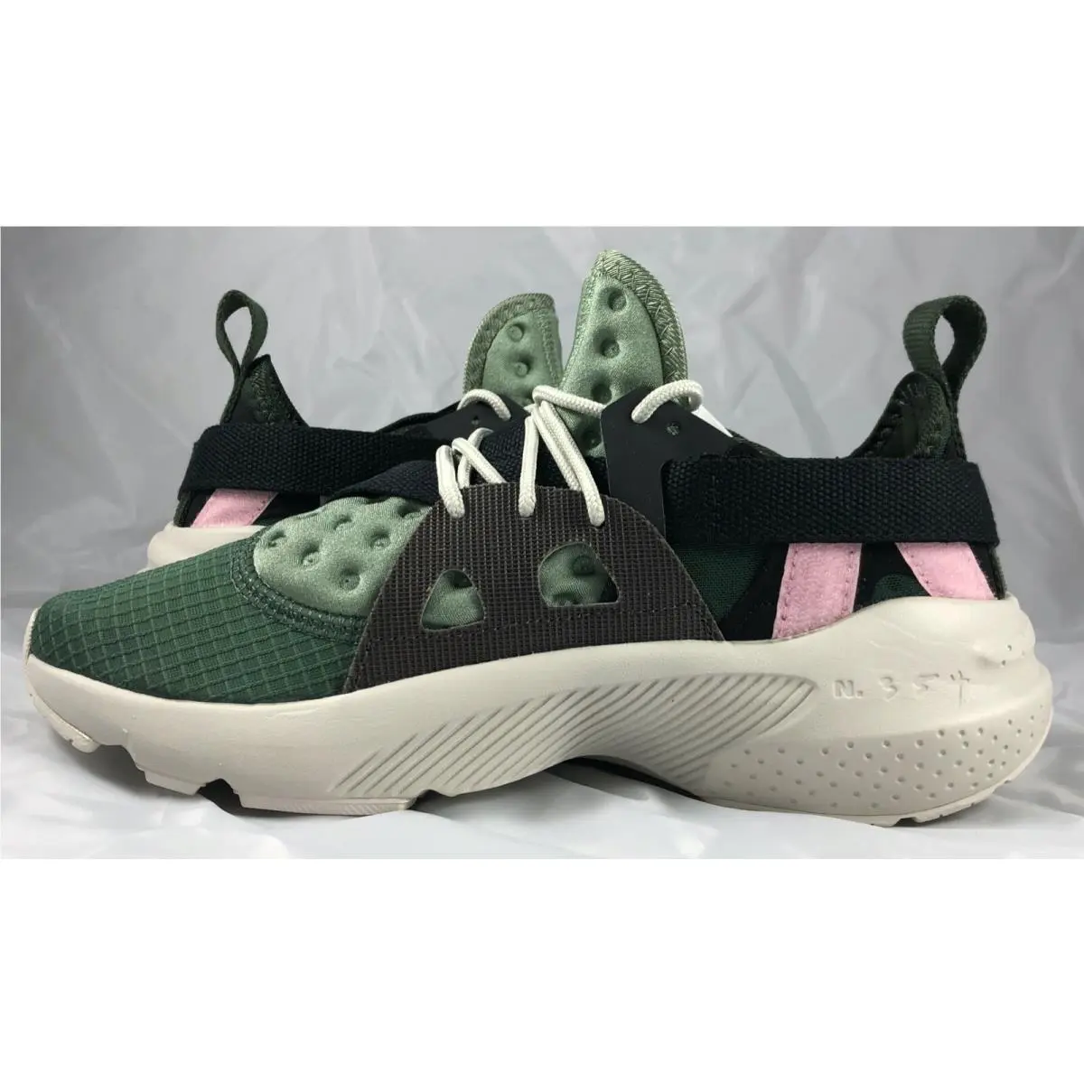Nike shoes - HURARACHE-TYPE - BQ5102300 - GREEN 0