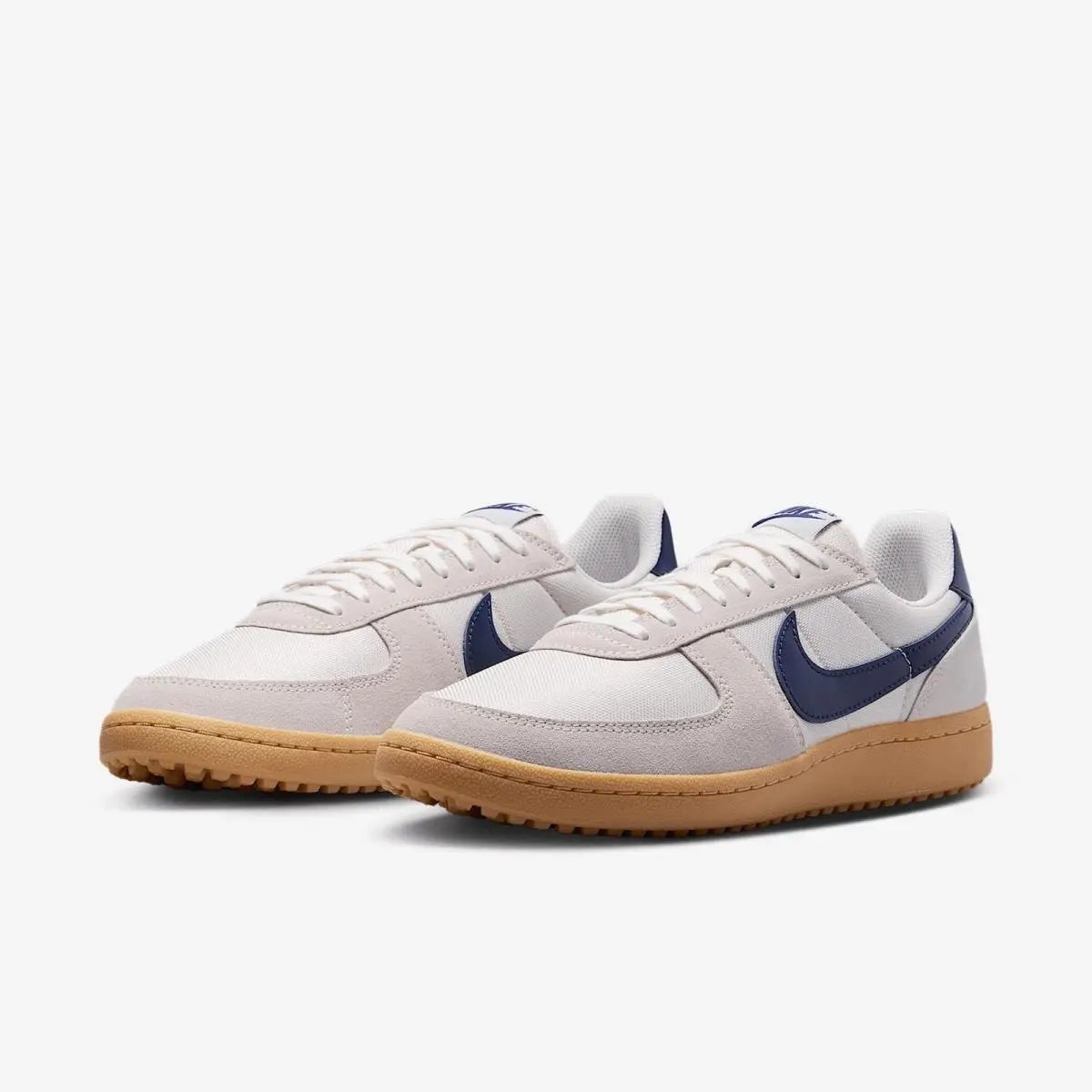 Nike shoes  - Pale Ivory/Gum Yellow/Midnight Navy 9