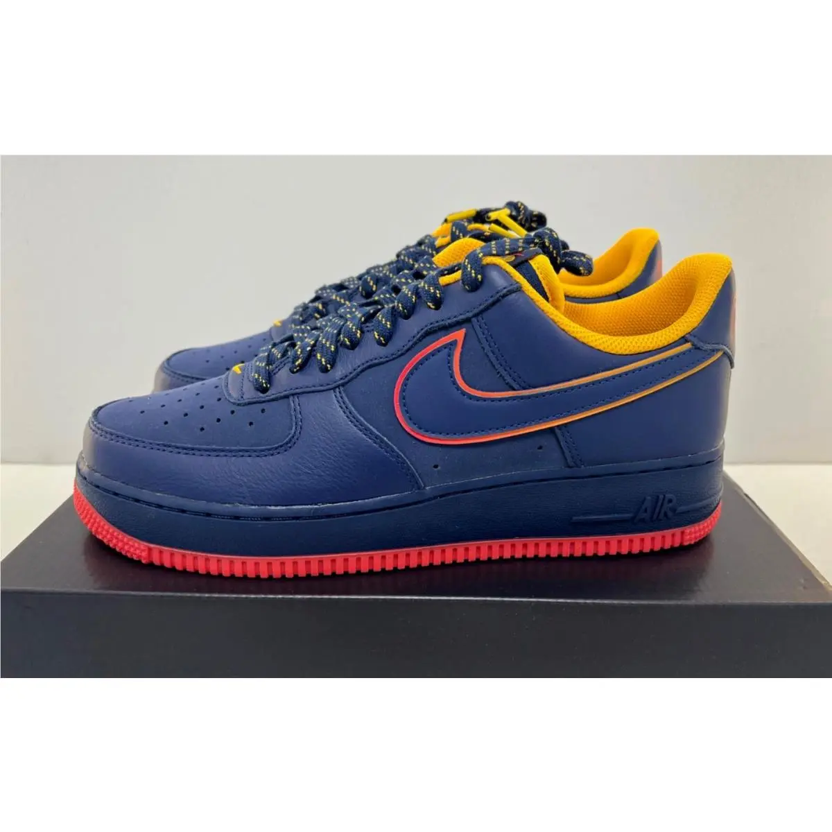 Nike shoes - LV8 - HV5752 410 - Midnight Blue 1