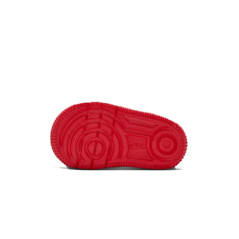 Nike shoes - IQ2749 600 - IQ2749 600 - University Red/University Red 3