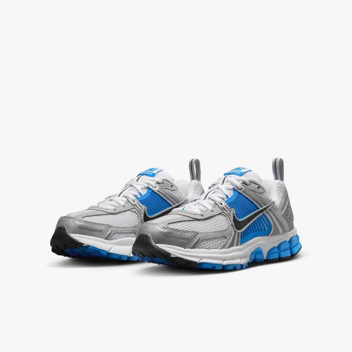 Nike shoes - White/Pure Platinum/Photo Blue/Black (UPC: 197601051064) 3