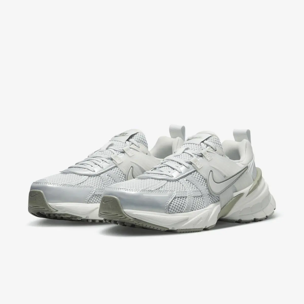 Nike shoes - Photon Dust/Summit White/Light Army/Light Silver (UPC: 197600784000) 3