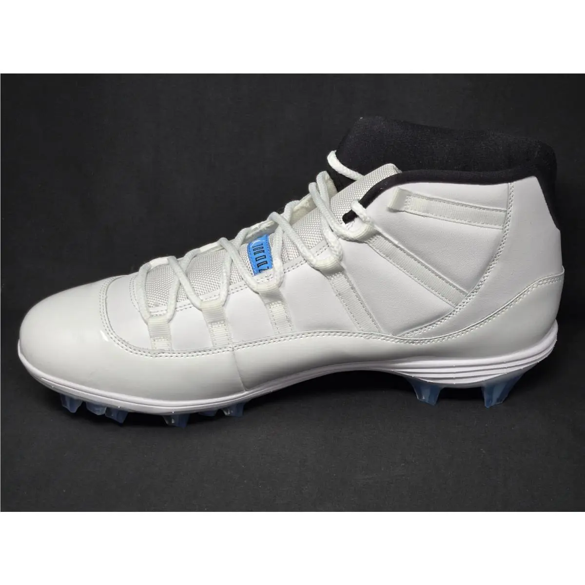 Nike shoes - Air Jordan 11 - Air - HM7324-104 - White 0