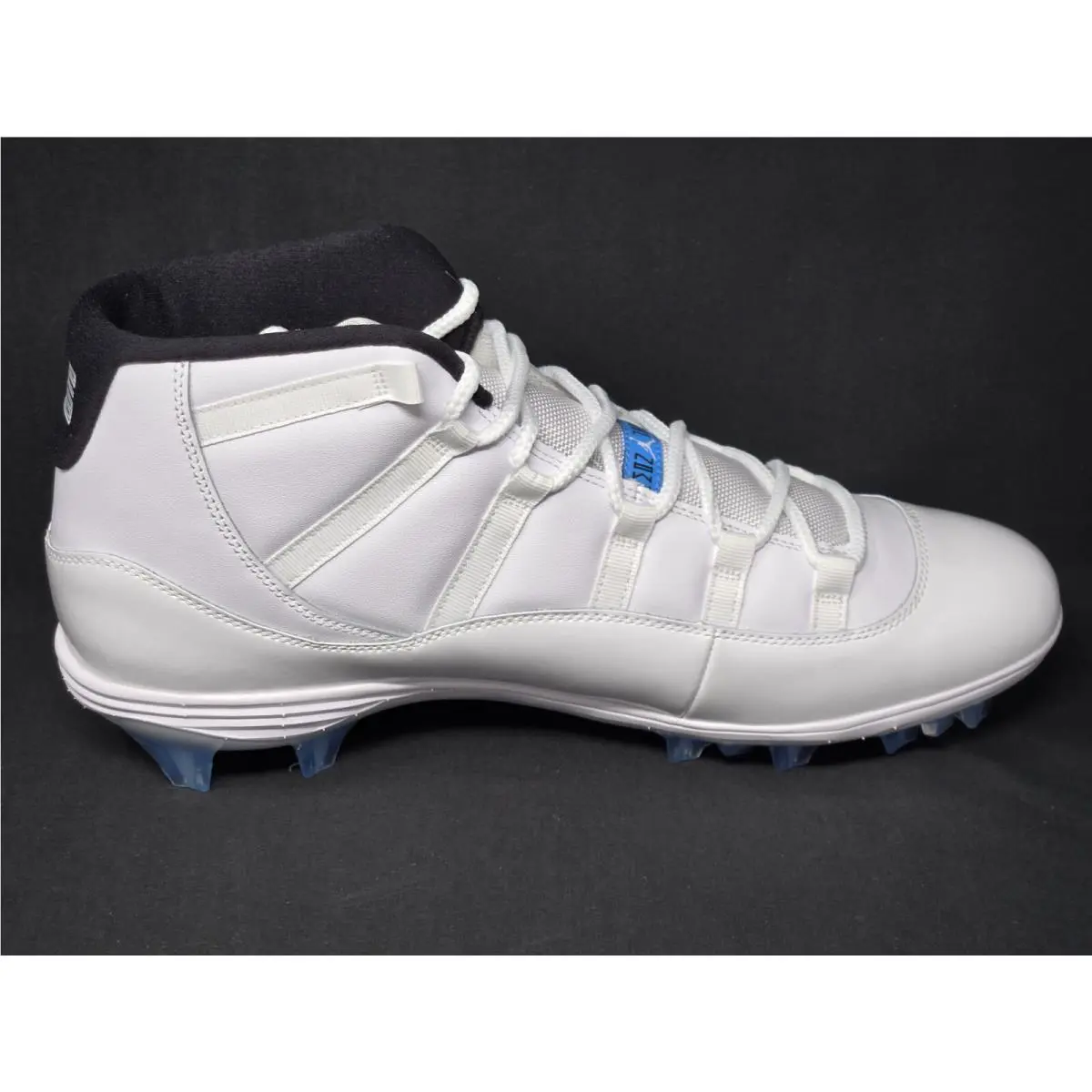 Nike shoes - Air Jordan 11 - Air - HM7324-104 - White 3
