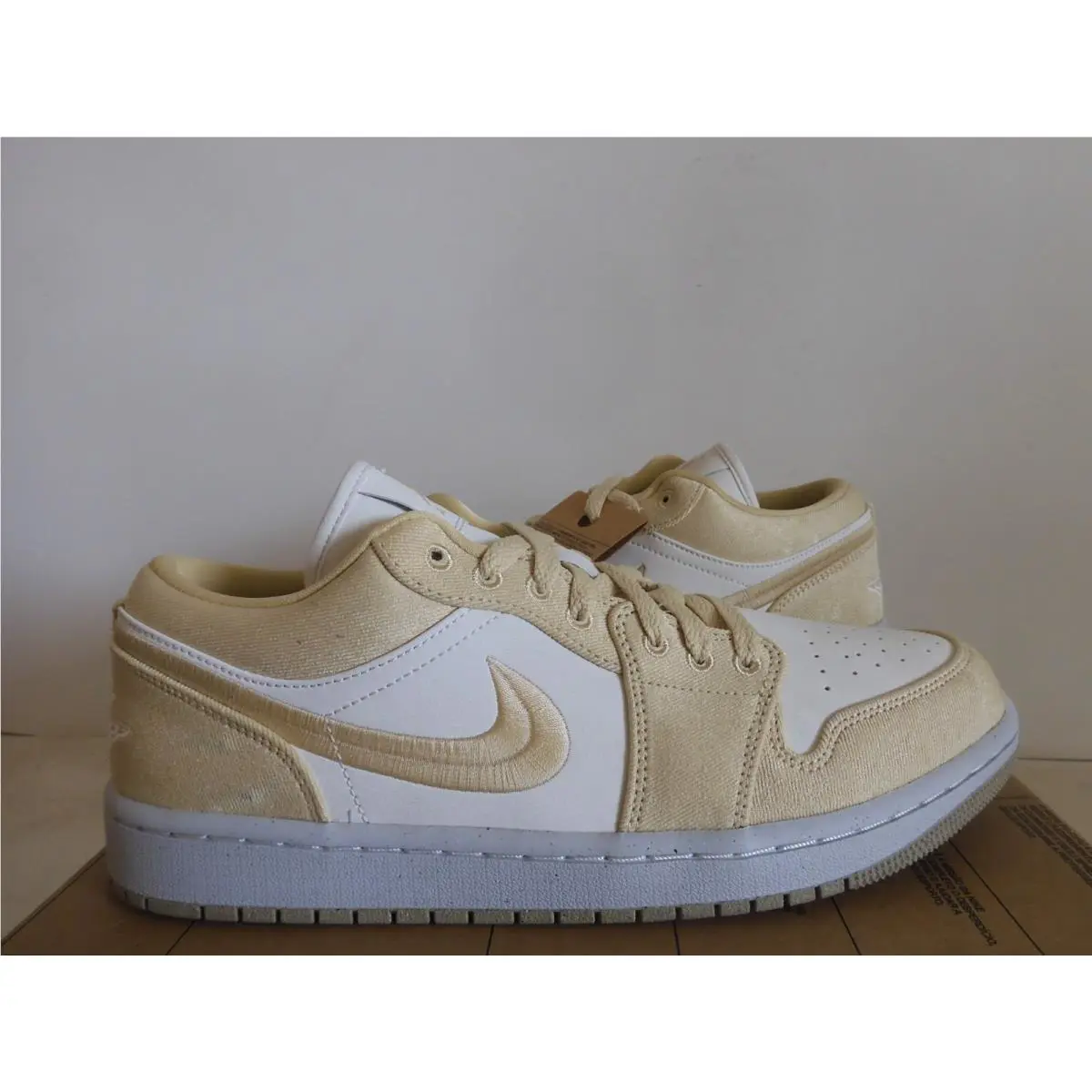Nike shoes - Air Jordan 1 - Air - FN3722-701 - Gold 16