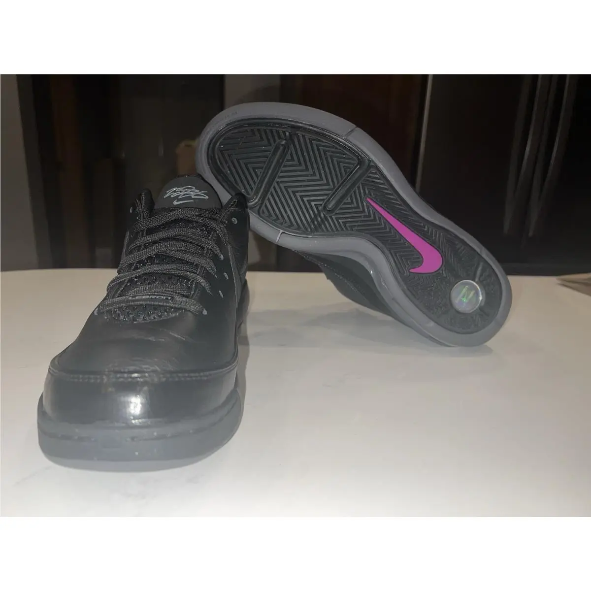 Nike shoes - Nike LeBron - LeBron - 395717-002 - Black 3