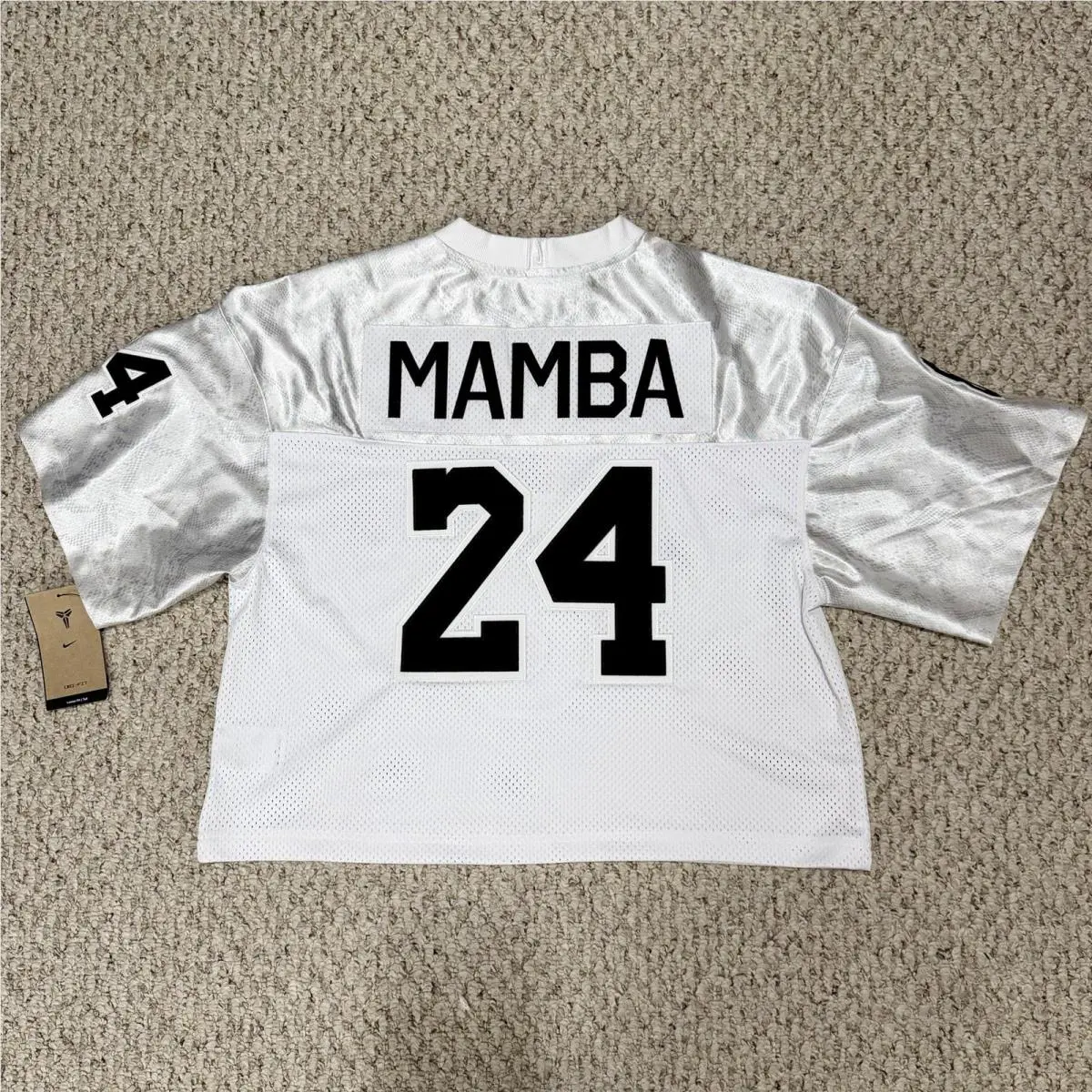 Nike Kobe Bryant Mamba Women “away” White Football Jersey IB0001-010 Size L-tall