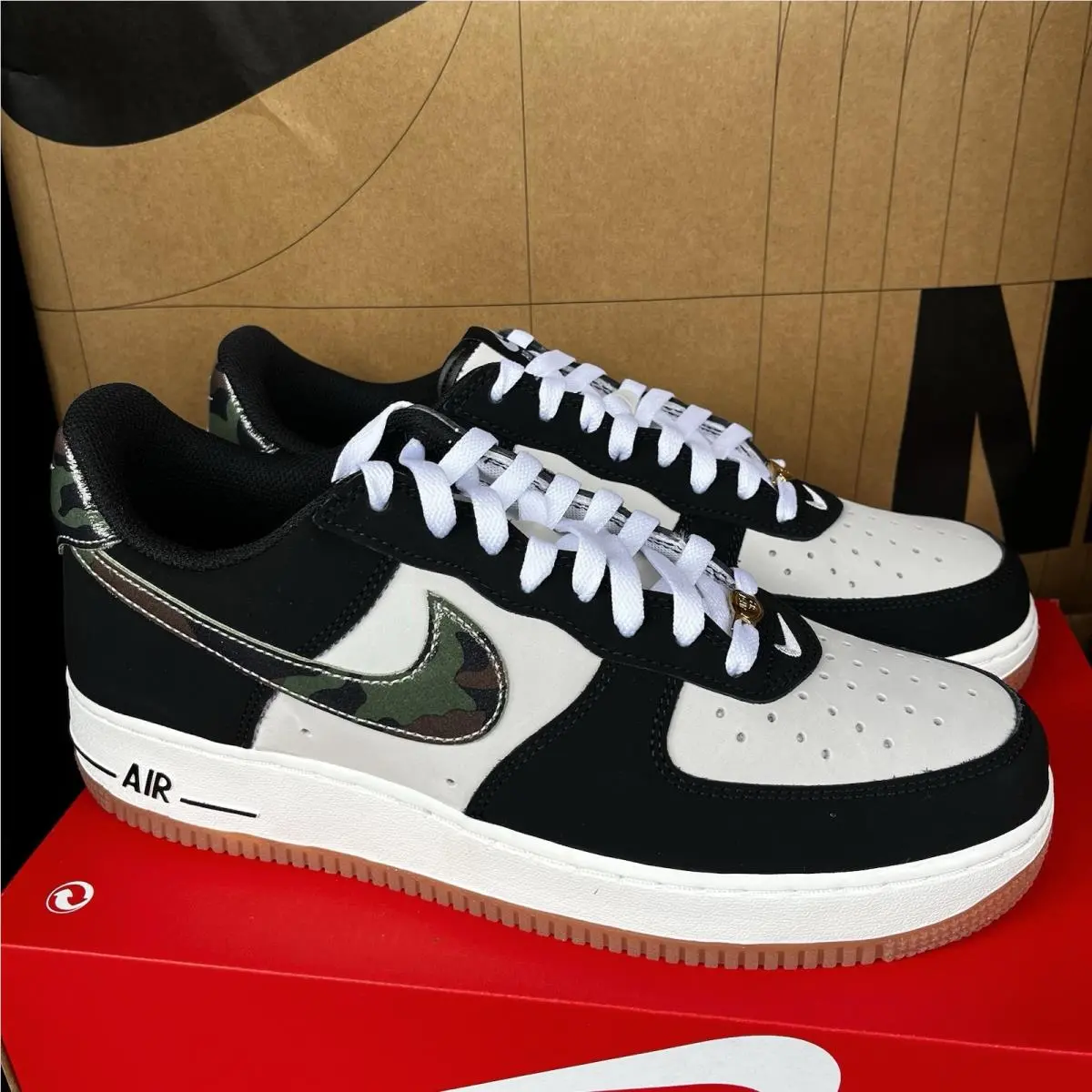 Nike Air Force 1 Low ‘07 LV8 Black Patent Camo Swoosh Nby HQ1967-100 Size 12