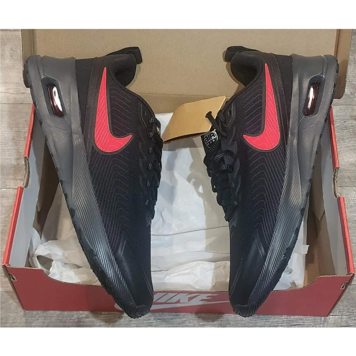 Men`s Nike Air Max Nuaxis FD4329-010 Black/university Bred Size 13M/14.5W