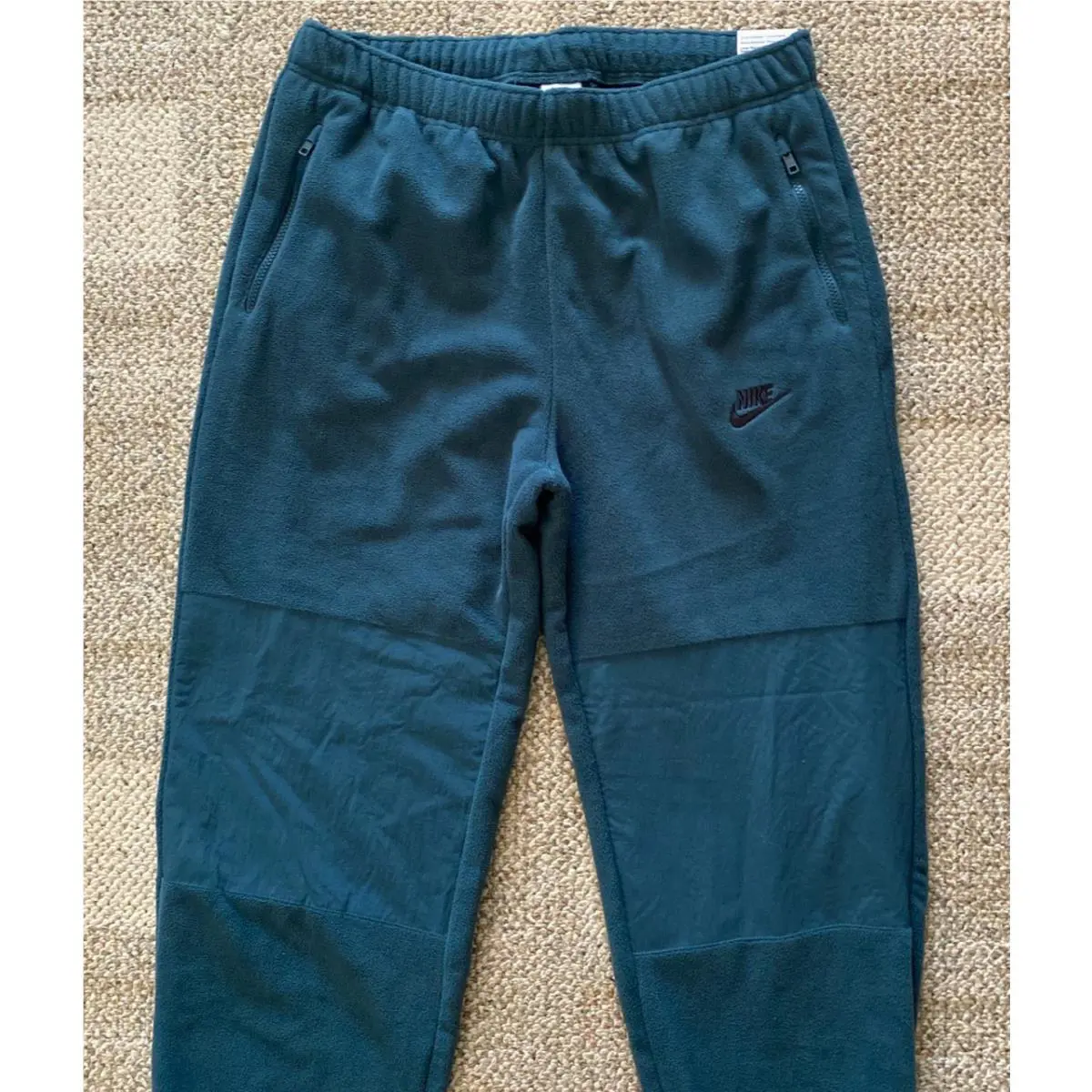 Nike clothing - FB8384 - FB8384 - Green (UPC: 196969381196) 0