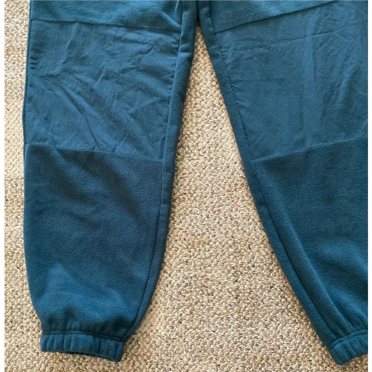 Nike clothing - FB8384 - FB8384 - Green (UPC: 196969381196) 1