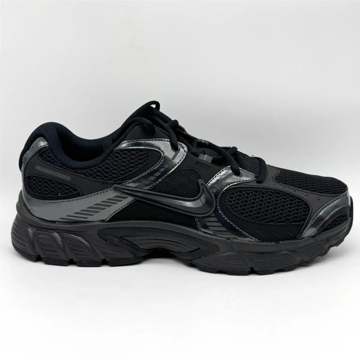 Nike Mens V5 Rnr Black Anthracite Shoes Sz 13 HJ5228-001 Streetwear Active
