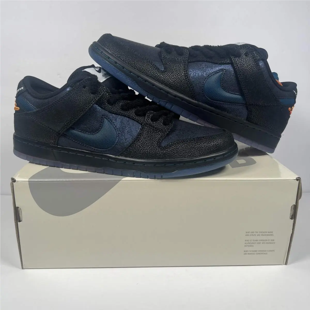 Bluetile x  SB Dunk Low Pro Monarch Butterfly IQ1323-001 Men`s Size 11 by Nike