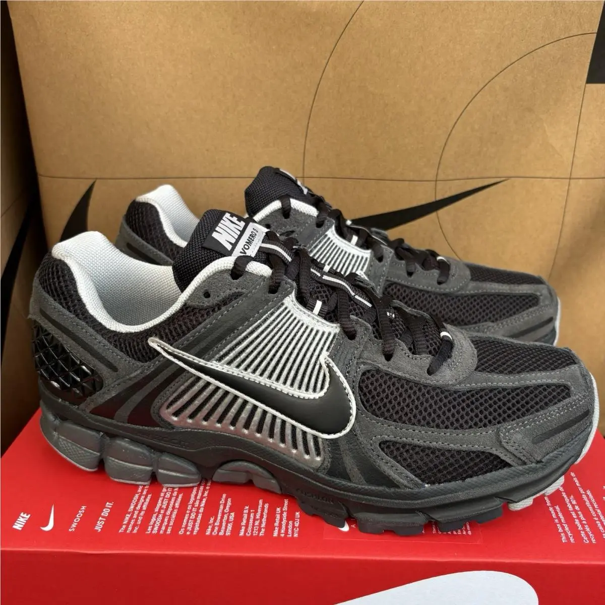 Nike Zoom Vomero 5 Anthracite Black Chrome Nby HF1553 006 Men`s Size 10