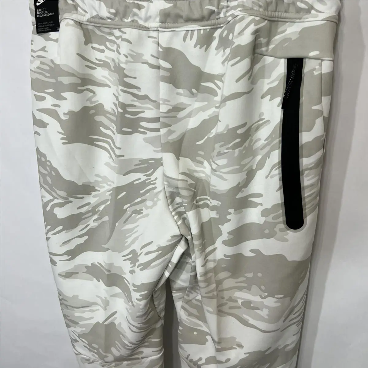 Nike clothing - CU4497-121 - CU4497121 - Summit White 8