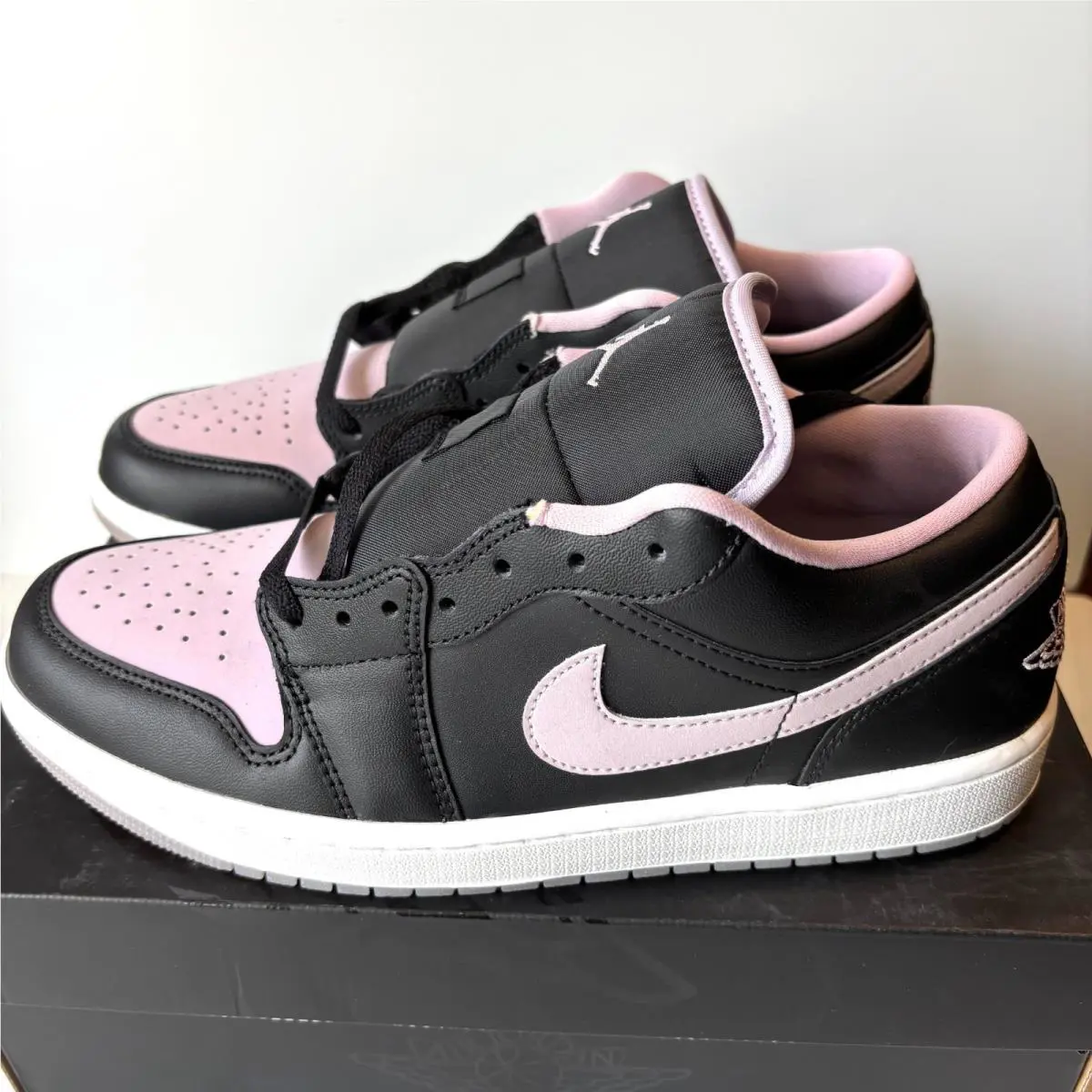 Nike shoes - Air Jordan 1 - Air - DV1309-051 - Black, Manufacturer: Black/Iced Lilac/White 2