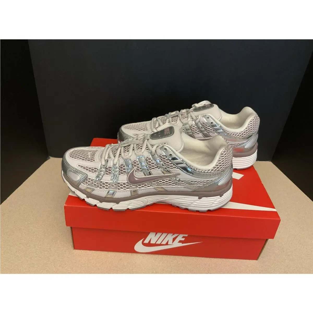 Women’s Nike P-6000 Platinum Violet/taupe Grey Athletic Shoes. Size 8.5
