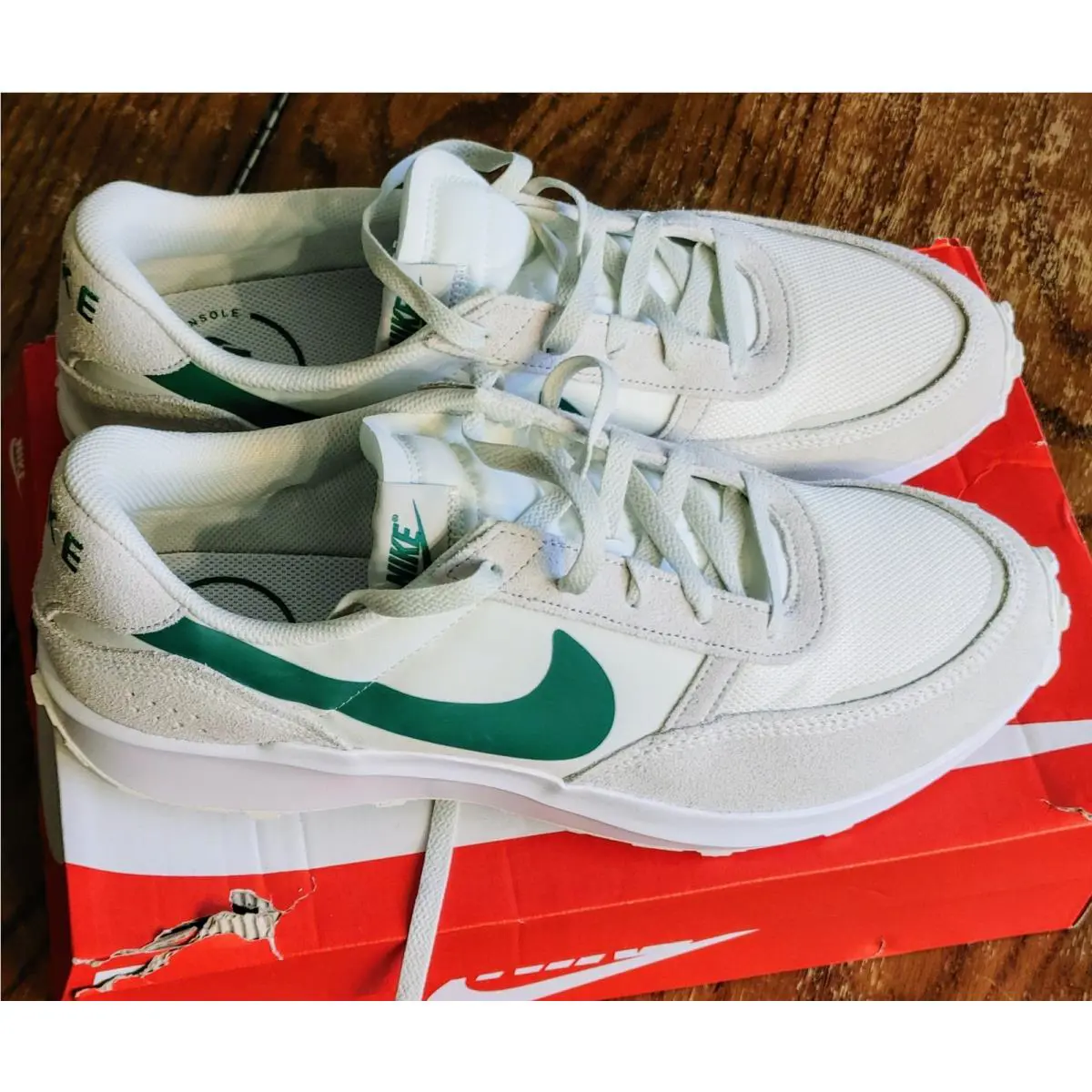 Nike Waffle Debut Sail Malachite Mens Size 8.5 Women Size 10