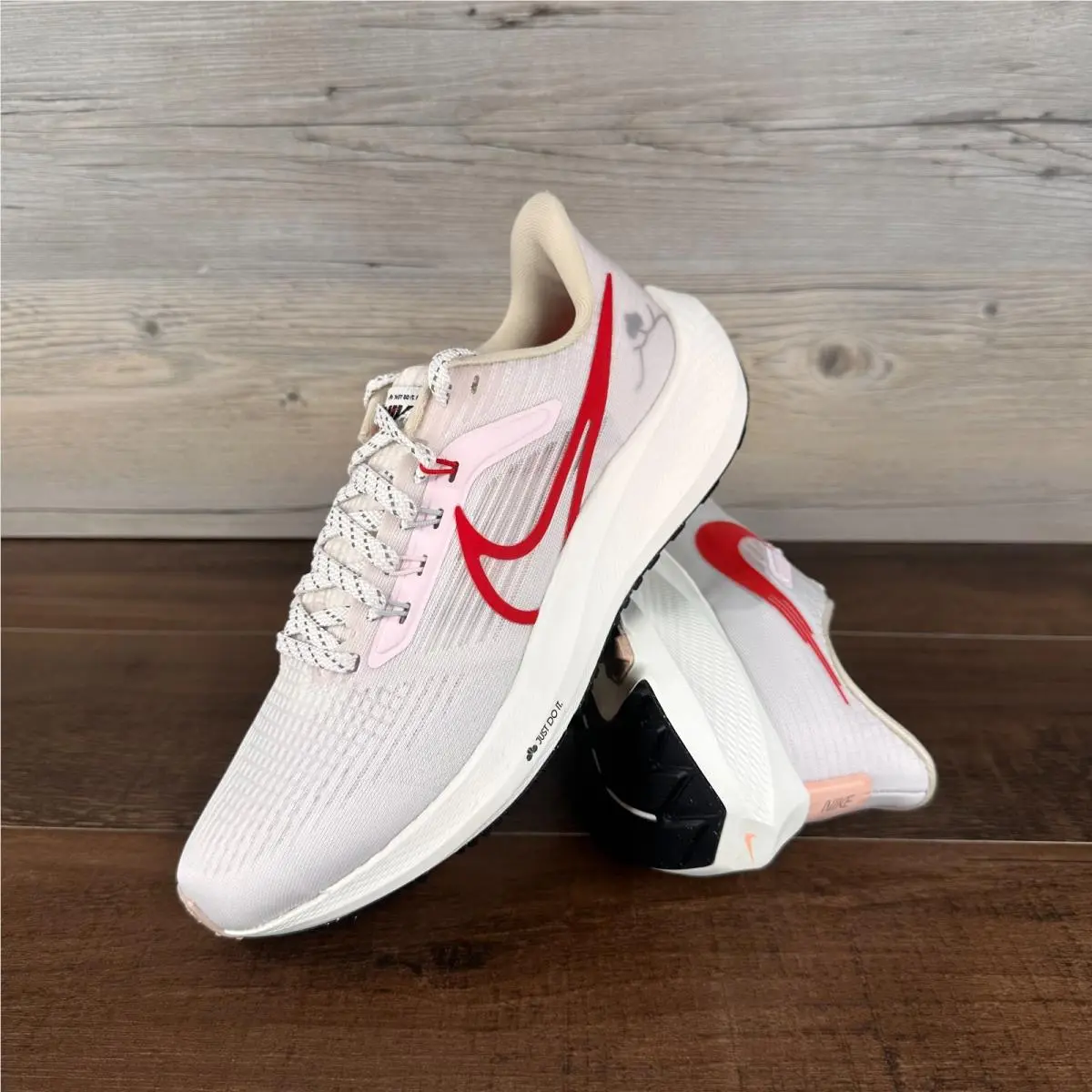 Nike Air Zoom Pegasus 39 Low Lunar Year Womens Size 8 Sail Red FD4344 161