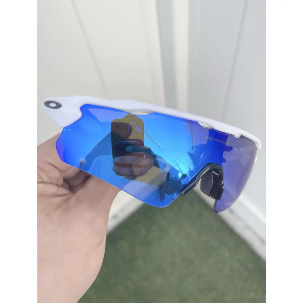 Radar EV OO9208 9208 White Deep Blue Prizm Case Included by Oakley
