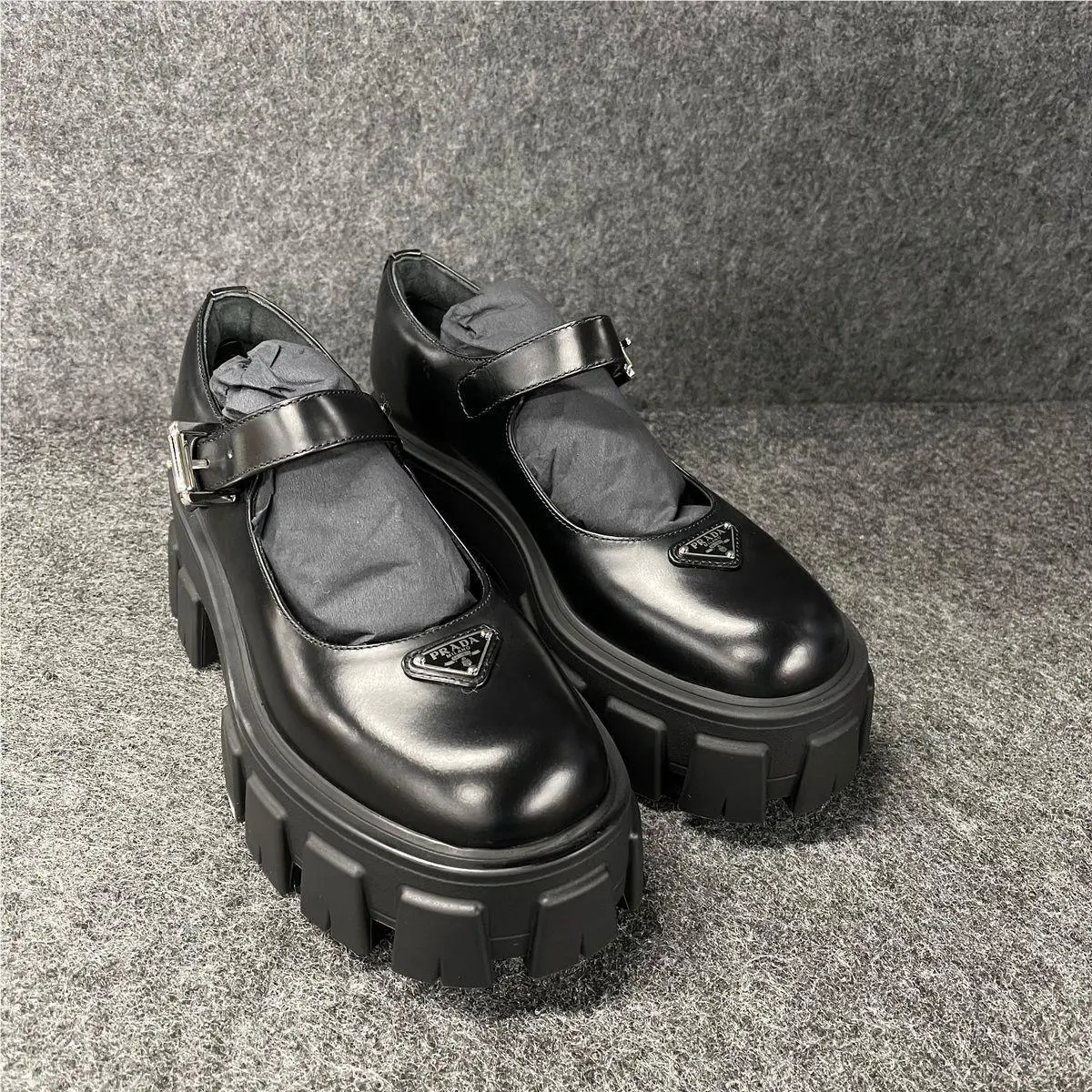Prada Brushed Leather Monolith Mary Jane Shoe Women`s Size US 6 Black