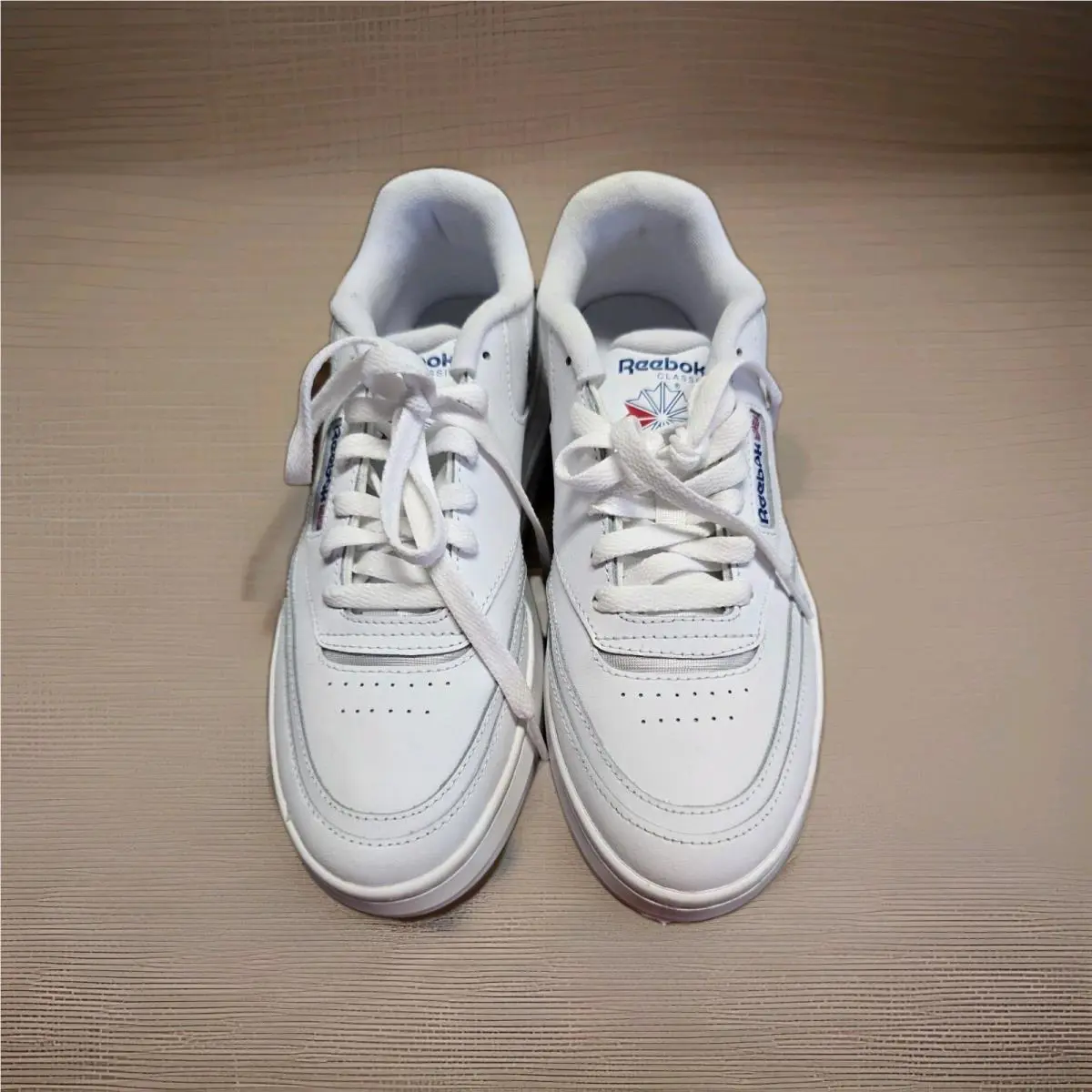 Reebok shoes - Reebok Club C - Club - IE6679 - White 1