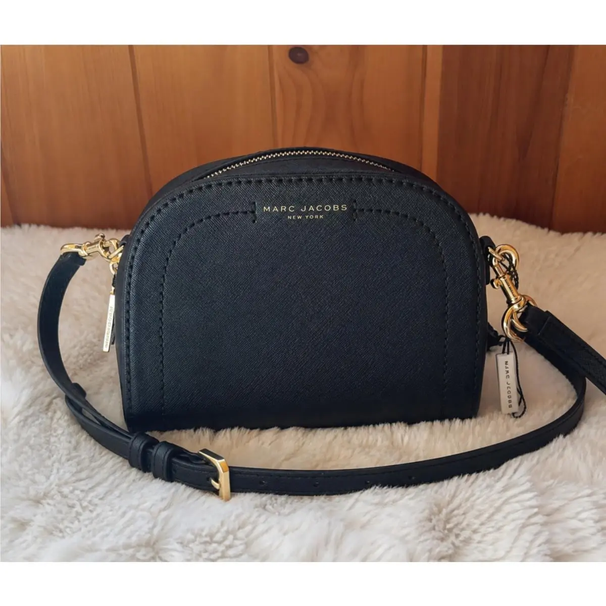 Marc Jacobs M0011341 Navy Leather Crossbody Camera Bag