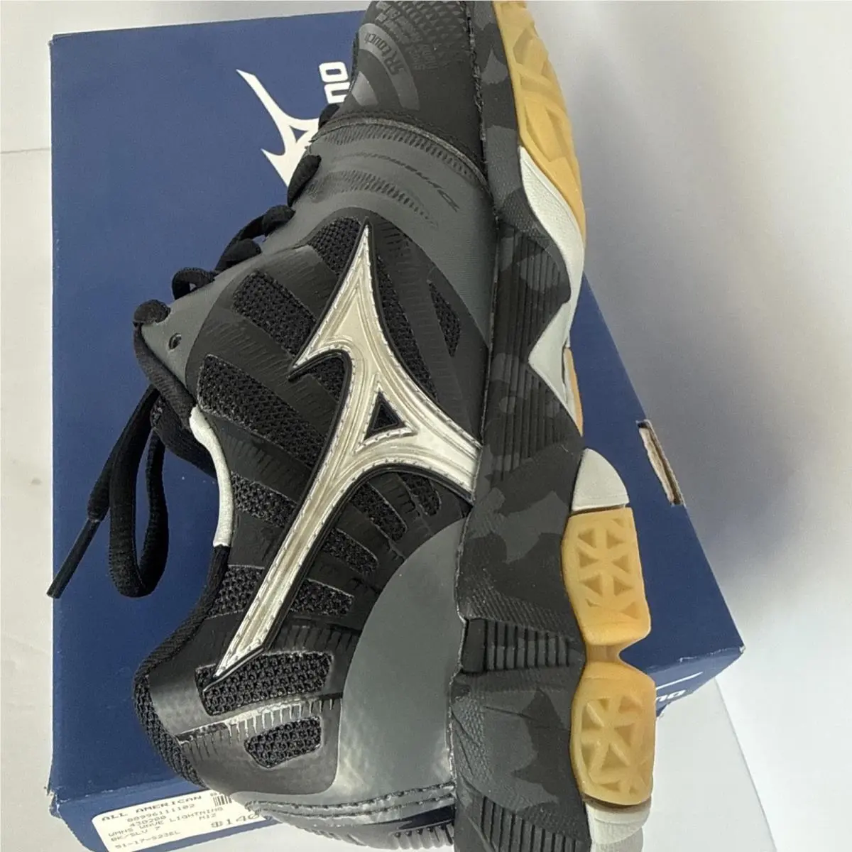 Mizuno shoes - Wave Momentum 2 - Wave Momentum - V1GC16203 - Black 5