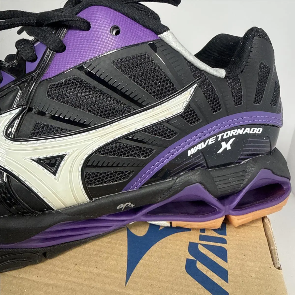 Mizuno shoes - Wave Momentum 2 - Wave Momentum - V1GC161267 - Black 2
