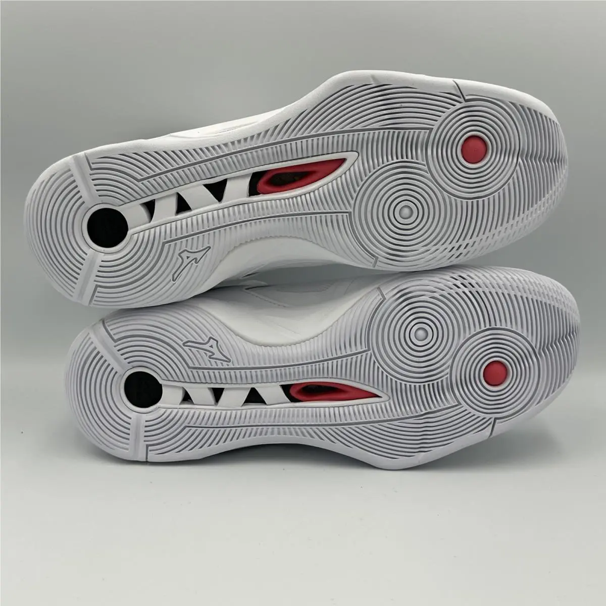 Mizuno shoes - Mizuno Wave Momentum 2 - Wave Momentum - White (UPC: 0889961458118) 11