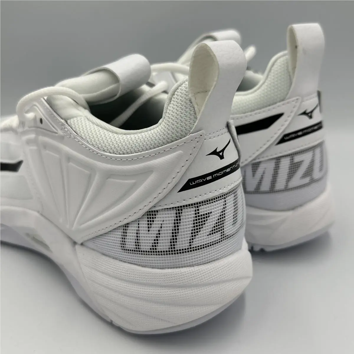 Mizuno shoes - Mizuno Wave Momentum 2 - Wave Momentum - White (UPC: 0889961458118) 4
