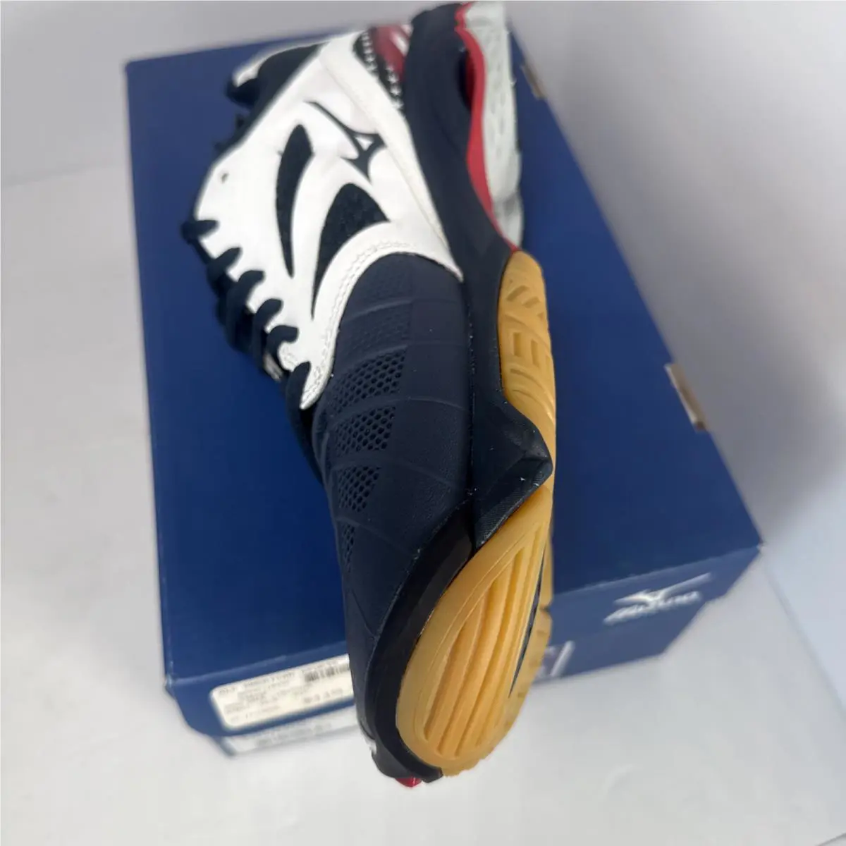 Mizuno shoes - Mizuno Wave Lightning Z3 - Wave Lightning - White 4