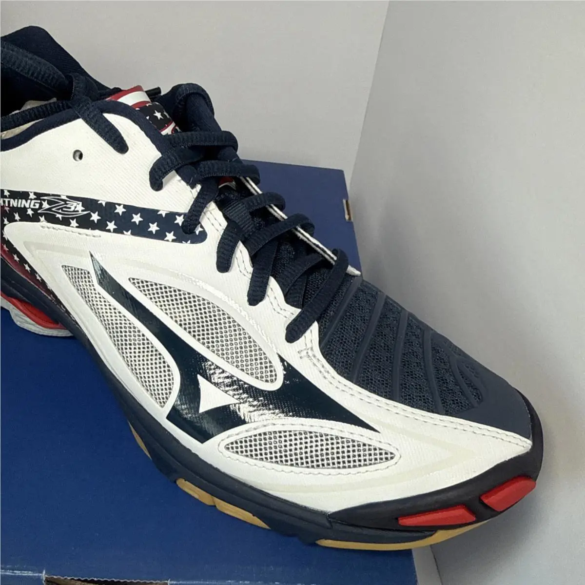 Mizuno shoes - Mizuno Wave Lightning Z3 - Wave Lightning - White 2