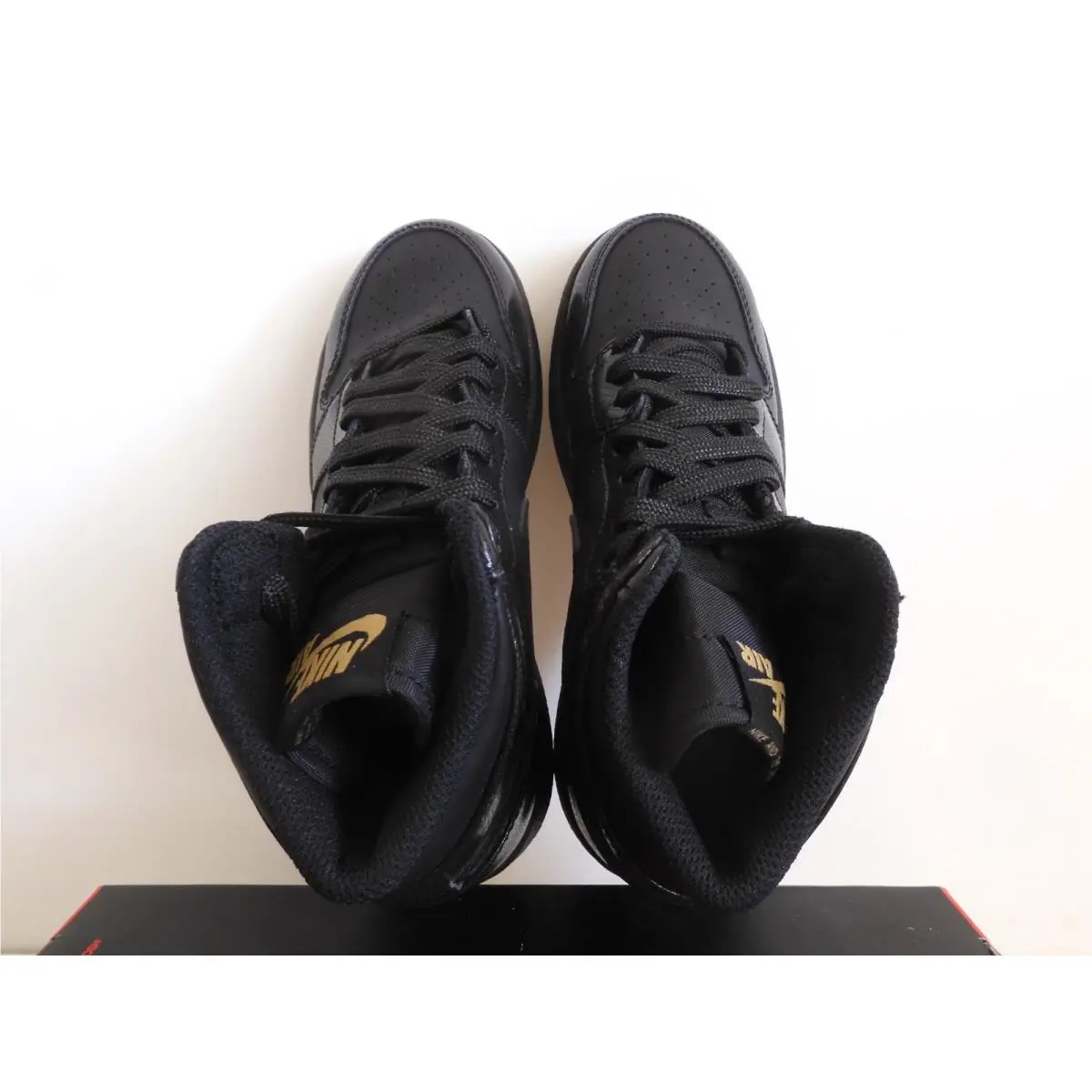 Nike shoes - Air Jordan 1 - Air - Black 4