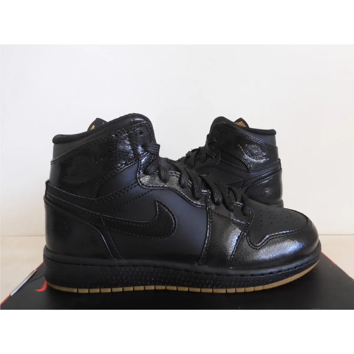 Nike shoes - Air Jordan 1 - Air - Black 16
