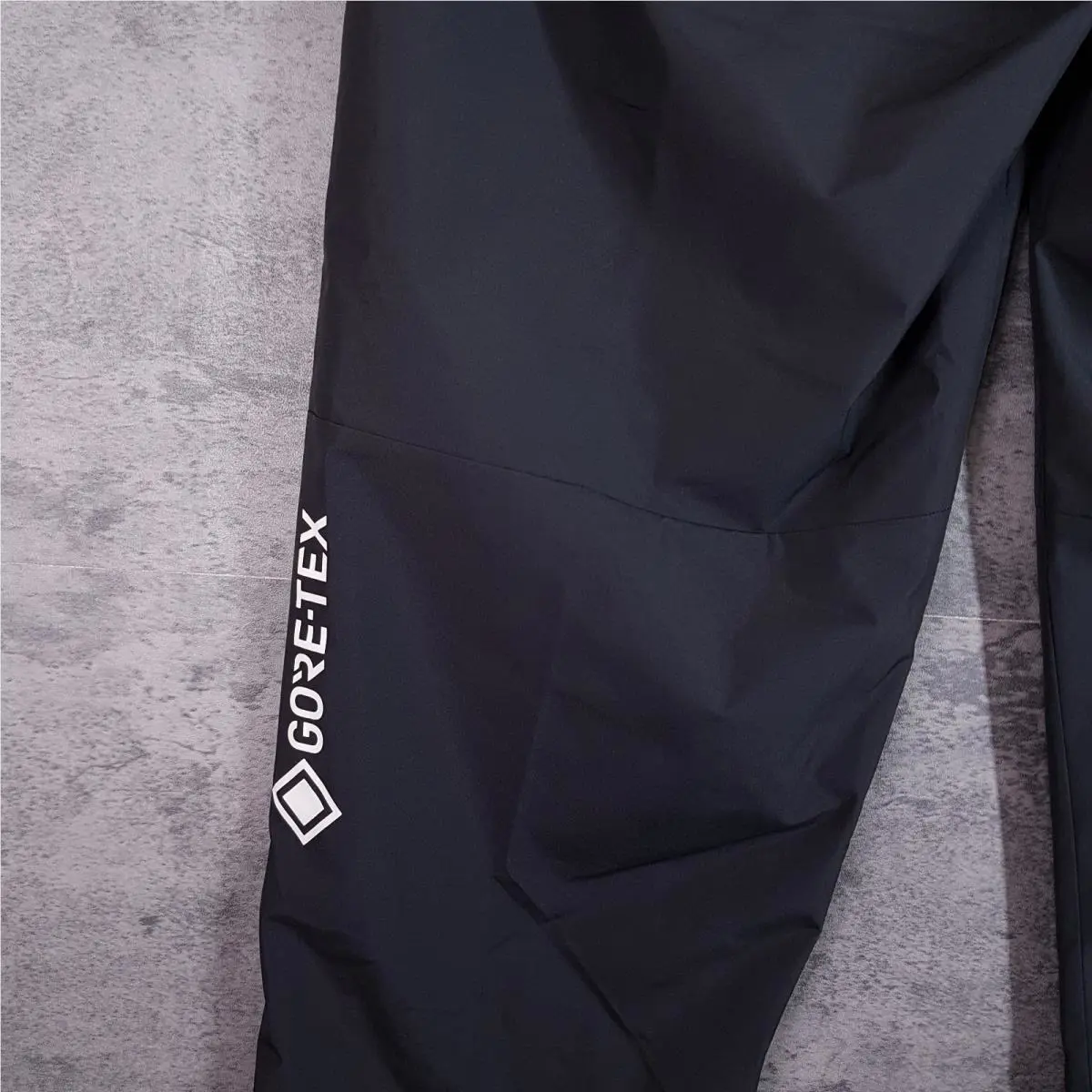 Nike clothing - Black (UPC: 196609941322) 5