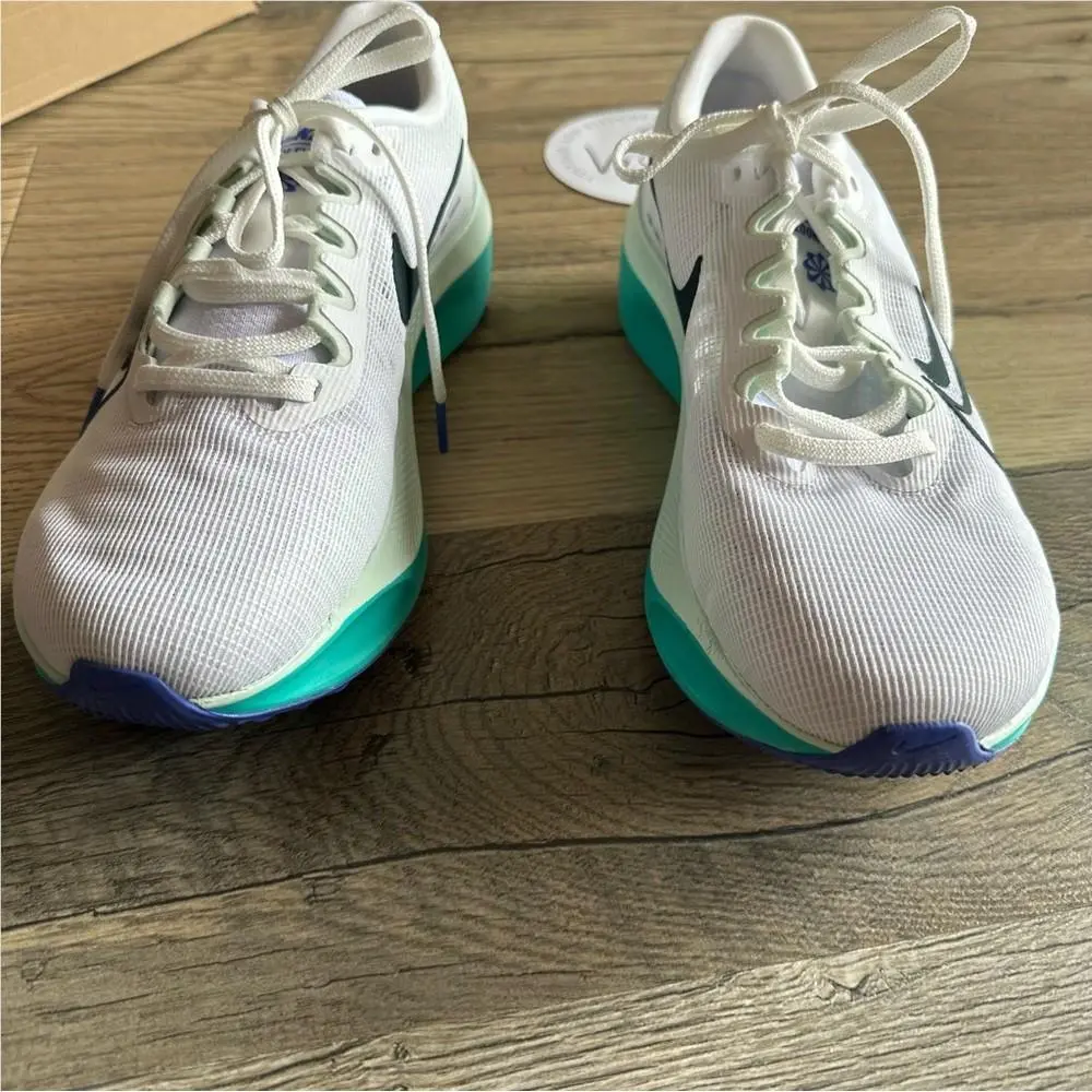 Nike shoes - White 0