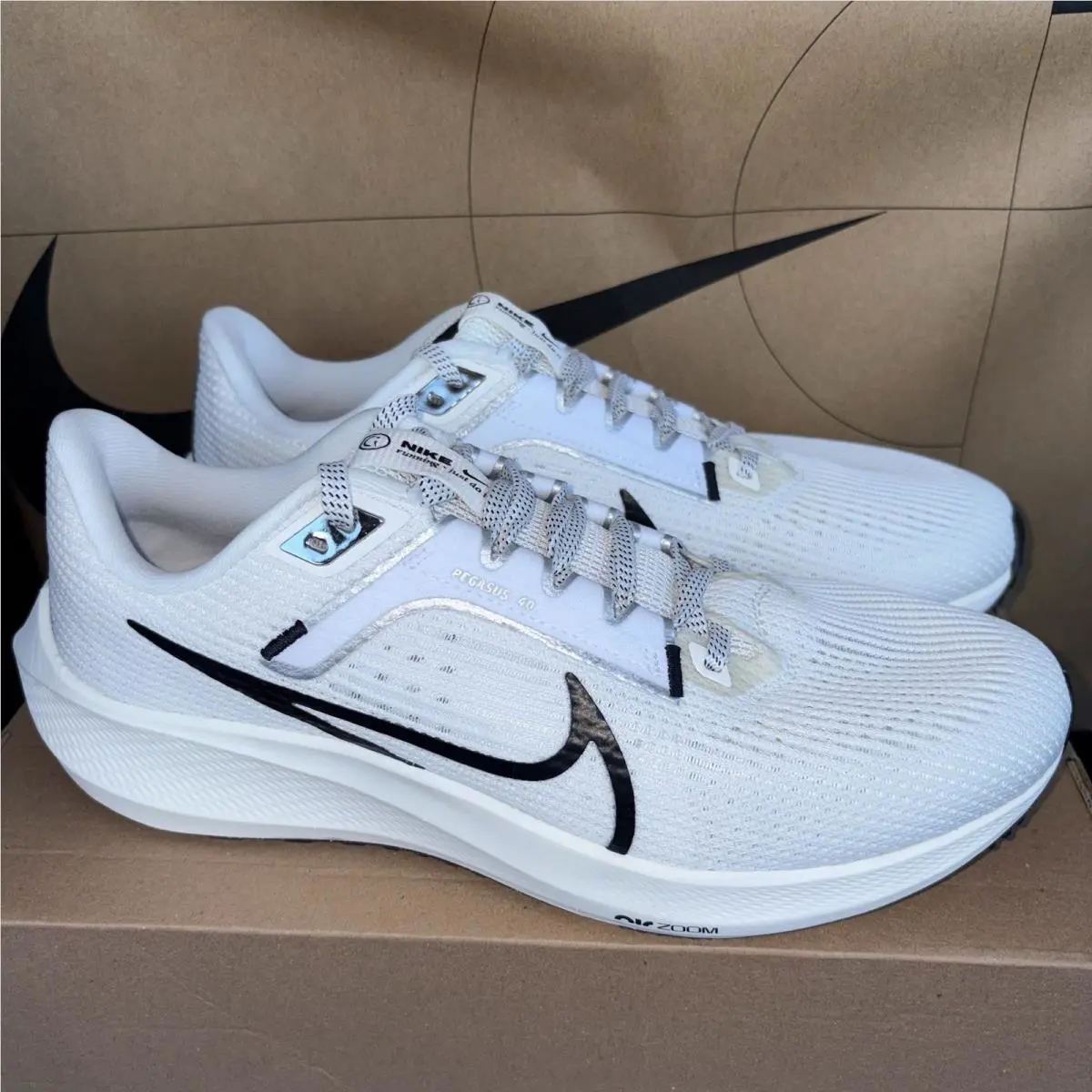 Nike Air Zoom Pegasus 40 Running Womens Size 9.5 Sail Black Nby DV3854-104