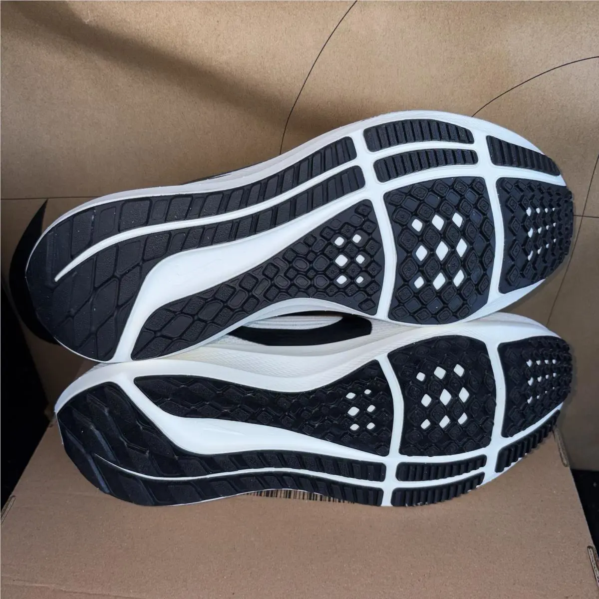 Nike shoes - Nike Air Zoom Pegasus 40 - DV3854-104 - White 4