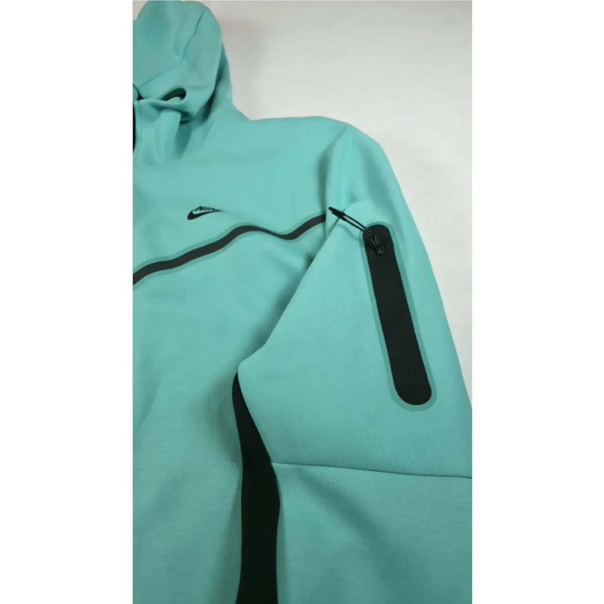 Nike clothing - Green 3